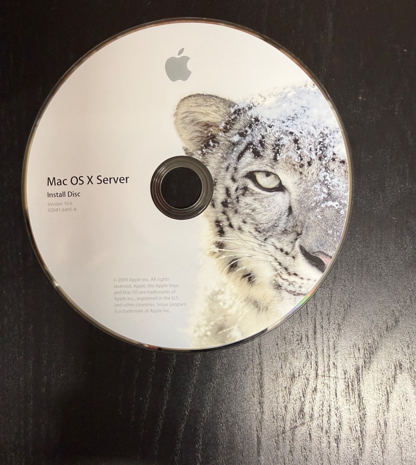 Apple Mac Snow Leopard OS X Server 10.6 plus OSX10.6 Snow Leopard NFR 2009