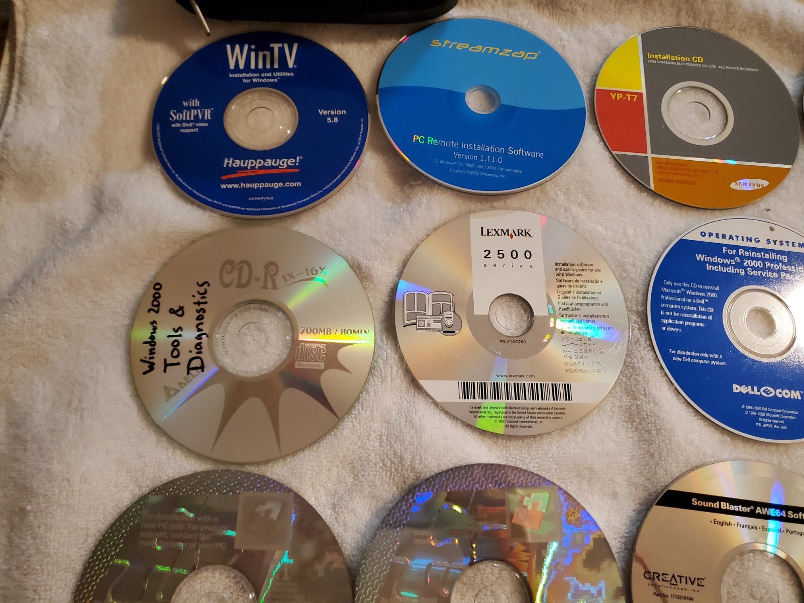 Lot Of 22 Computer OS Installation & Repair CDs Dell, Microsoft, Linksys, HP