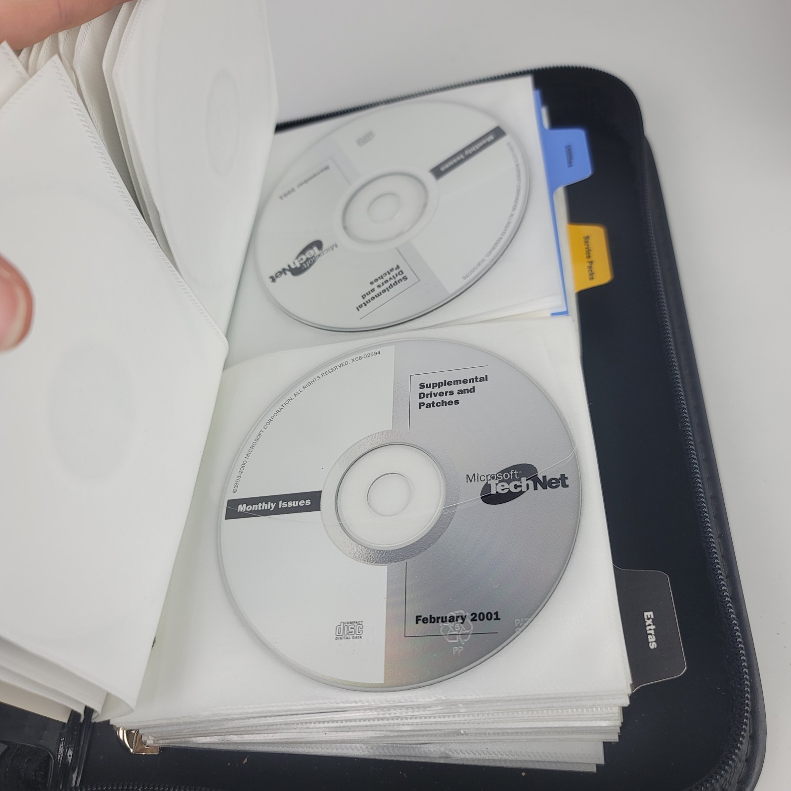 Vtg Microsoft Tech Net Plus Monthly CD Subscription 1999 2001 Discs Drivers