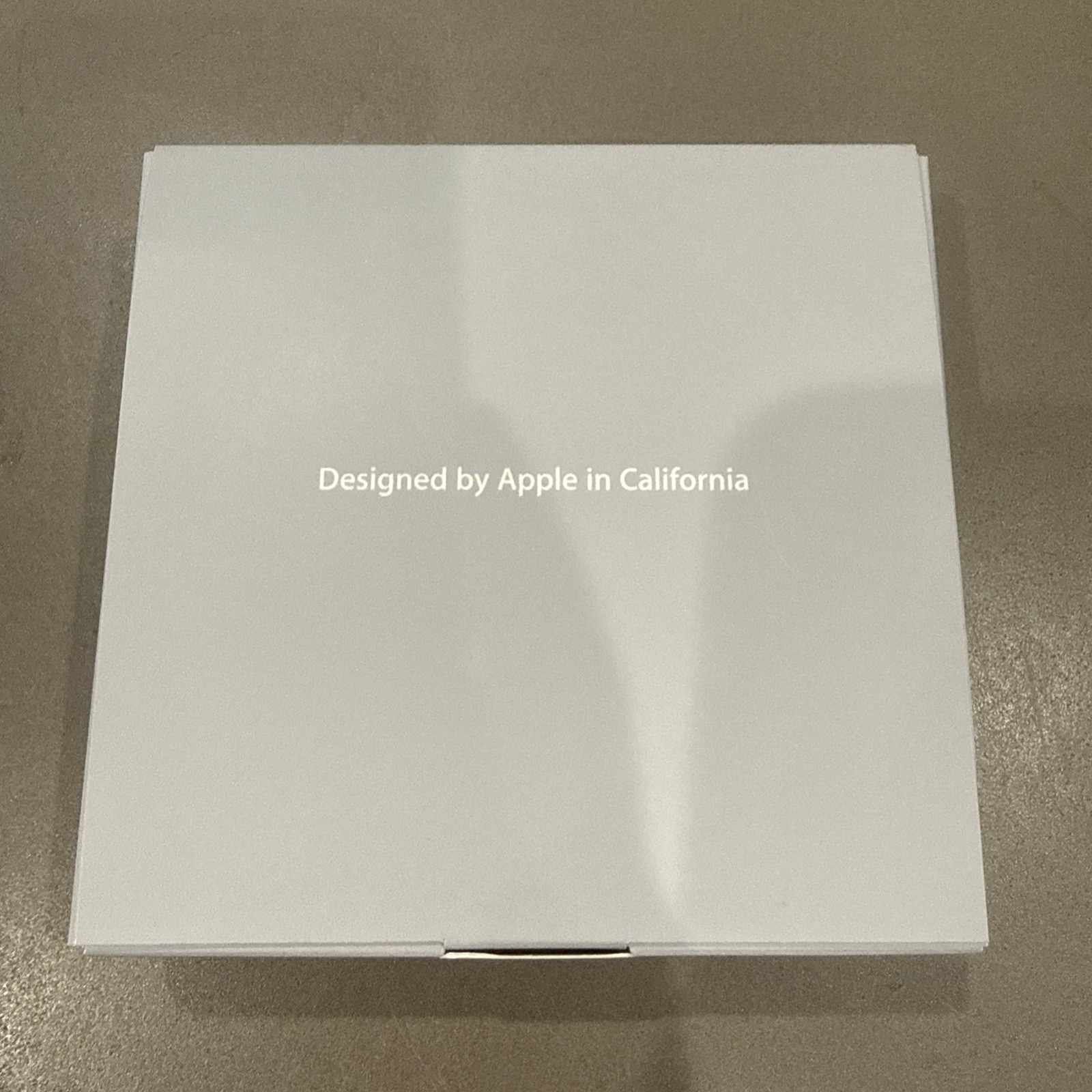 Mac Computers OS X Install Disc 1 & 2 Version 10.5.4 2008 Model 3A152 W/Manuals