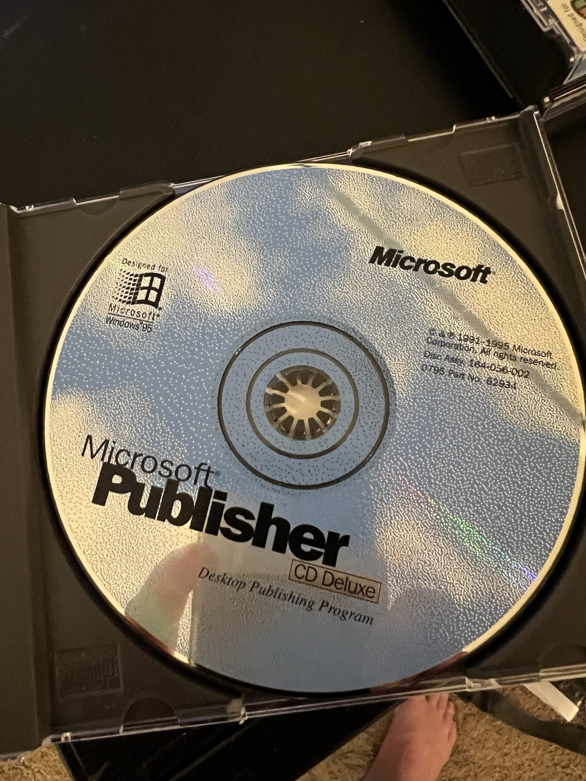 Microsoft Office Professional & Bookshelf Windows 95 & Publisher Complete W Keys