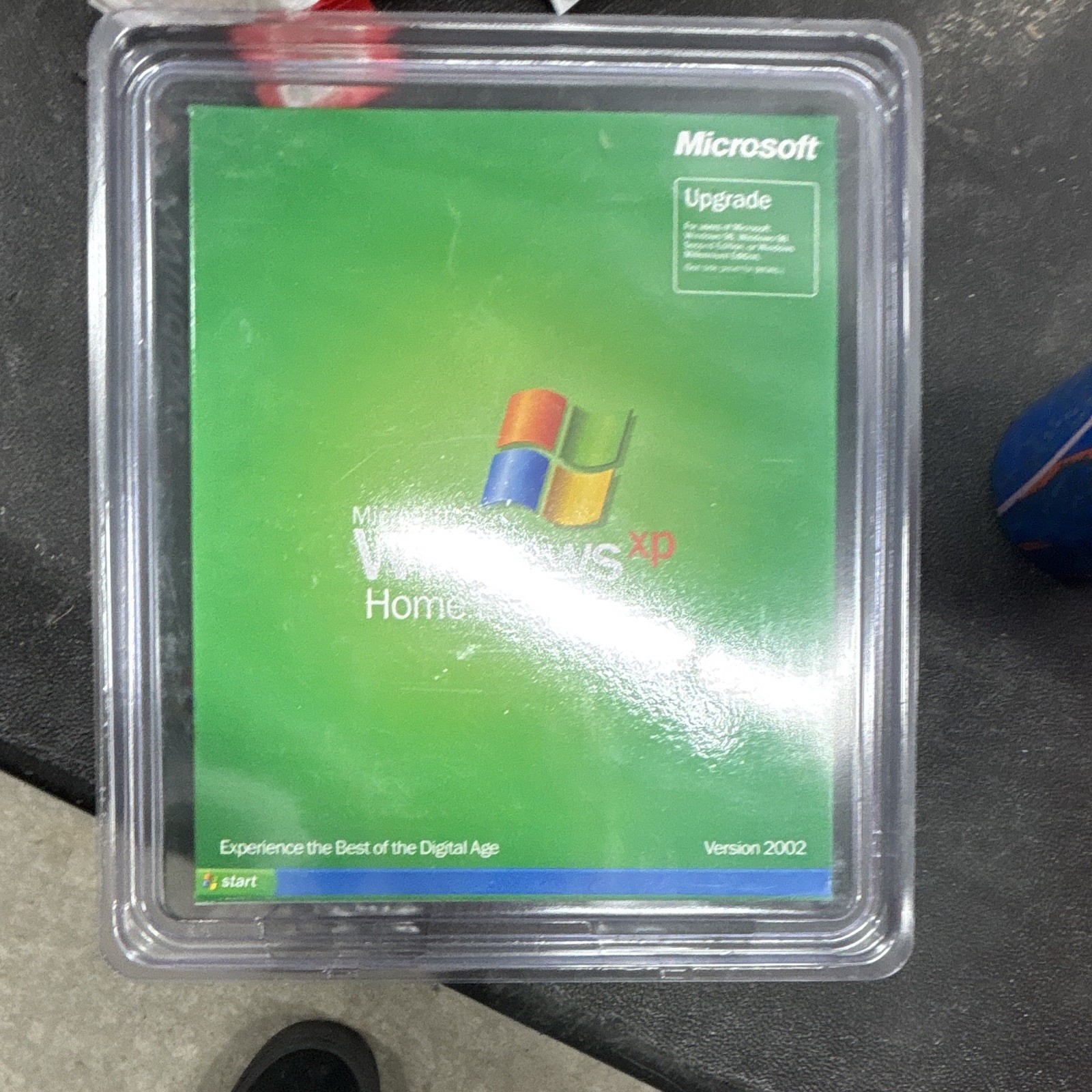 Microsoft Windows XP Home Edition Upgrade CD, English, 1 Device (N09-00060)