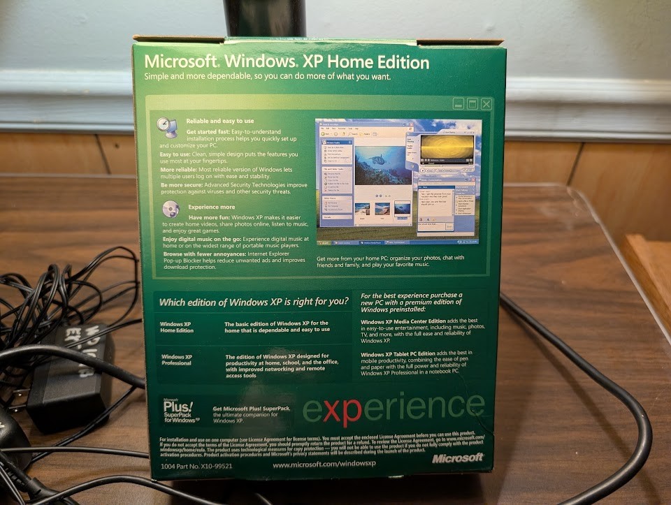 MICROSOFT Windows XP Home Edition Upgrade 2002 SP 2 Disk w/ Product Key & Box