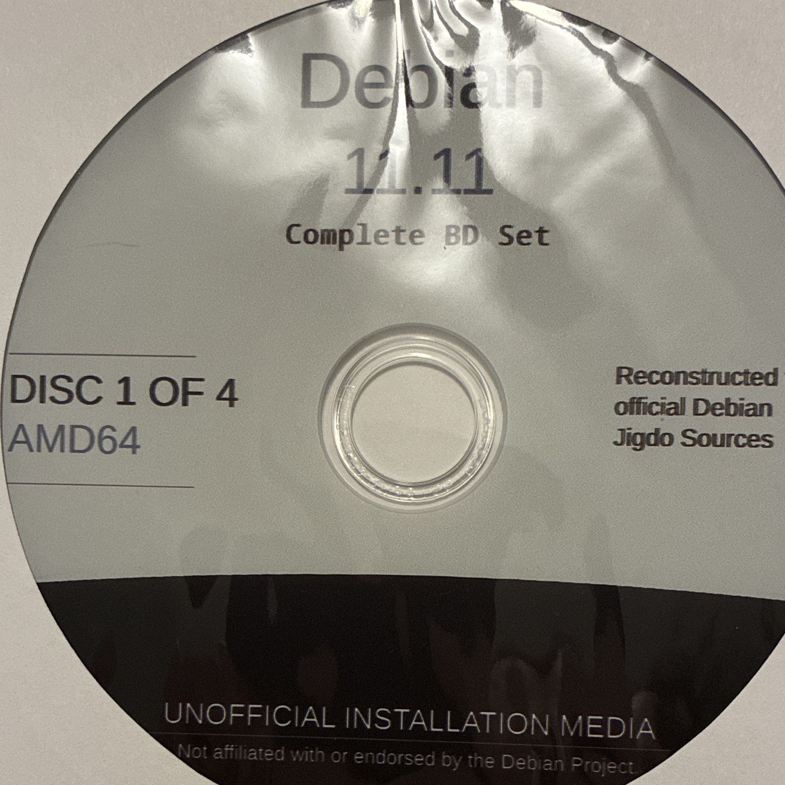 Debian 11.11 Linux AMD64 Complete BD Installation Media 4-Disc Set