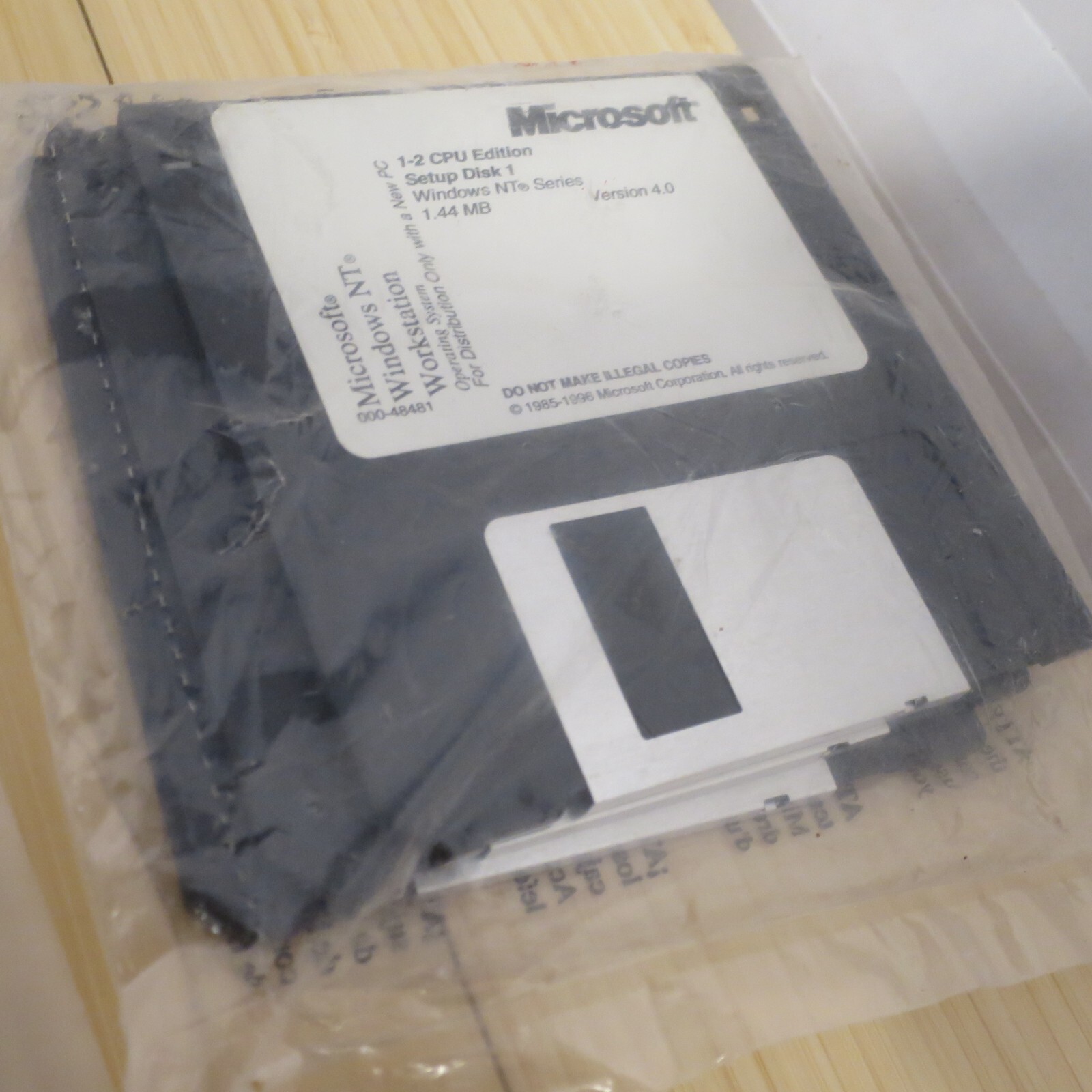 Microsoft Windows NT Workstation 4.0 SP4 CD-ROM, 3.5 Floppies, Manual & COA 02