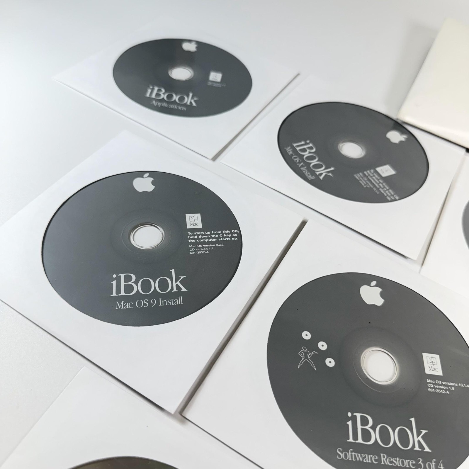 Vintage Apple IBook Mac OS X Mac OS 9 Install Restore CD Set 603-0023-A Software