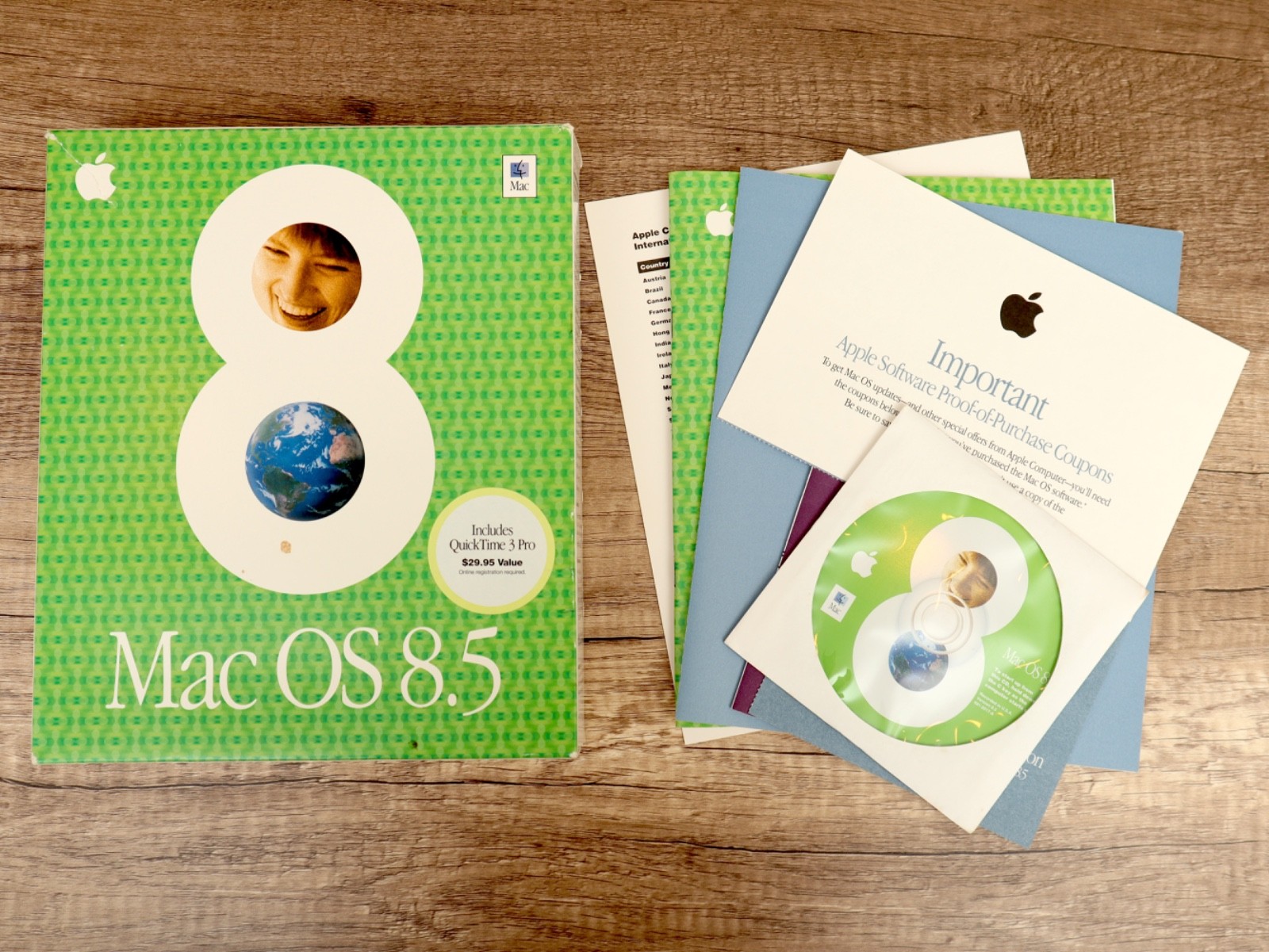 Apple Mac OS 8.5 Operating System – Retail Big Box CD-ROM with Manuals