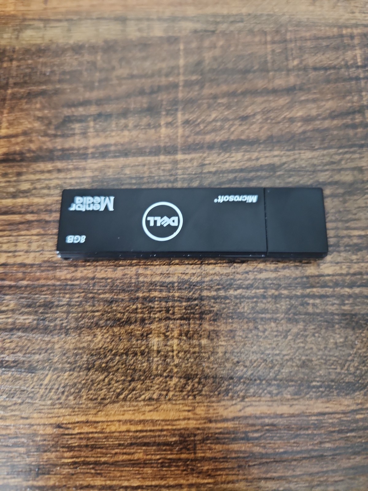 Dell: Microsoft Windows 7 Home – Recovery Restore USB Key – 8GB
