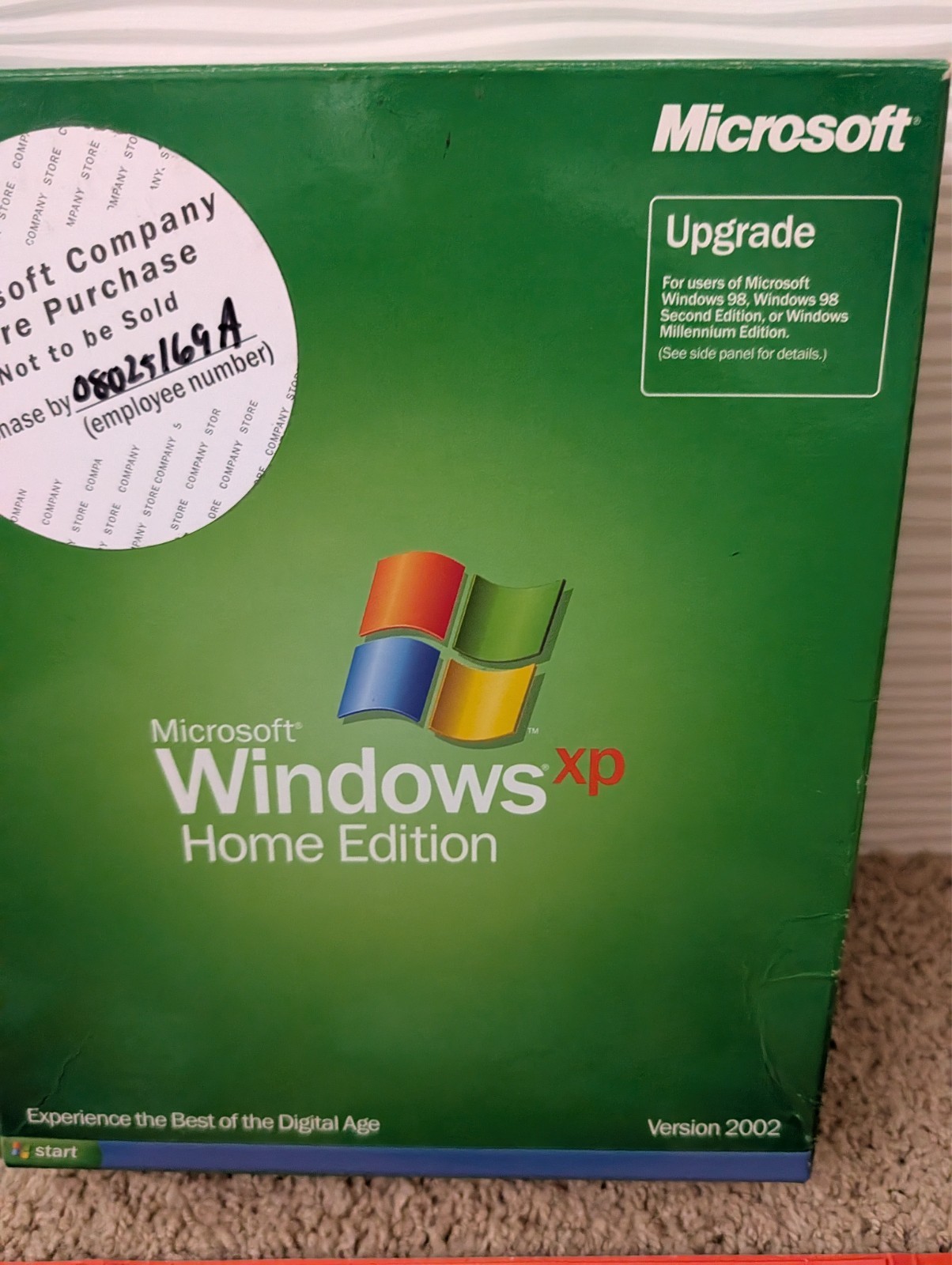 Microsoft Windows XP Home Edition Upgrade Retail Package W/ Product Key English