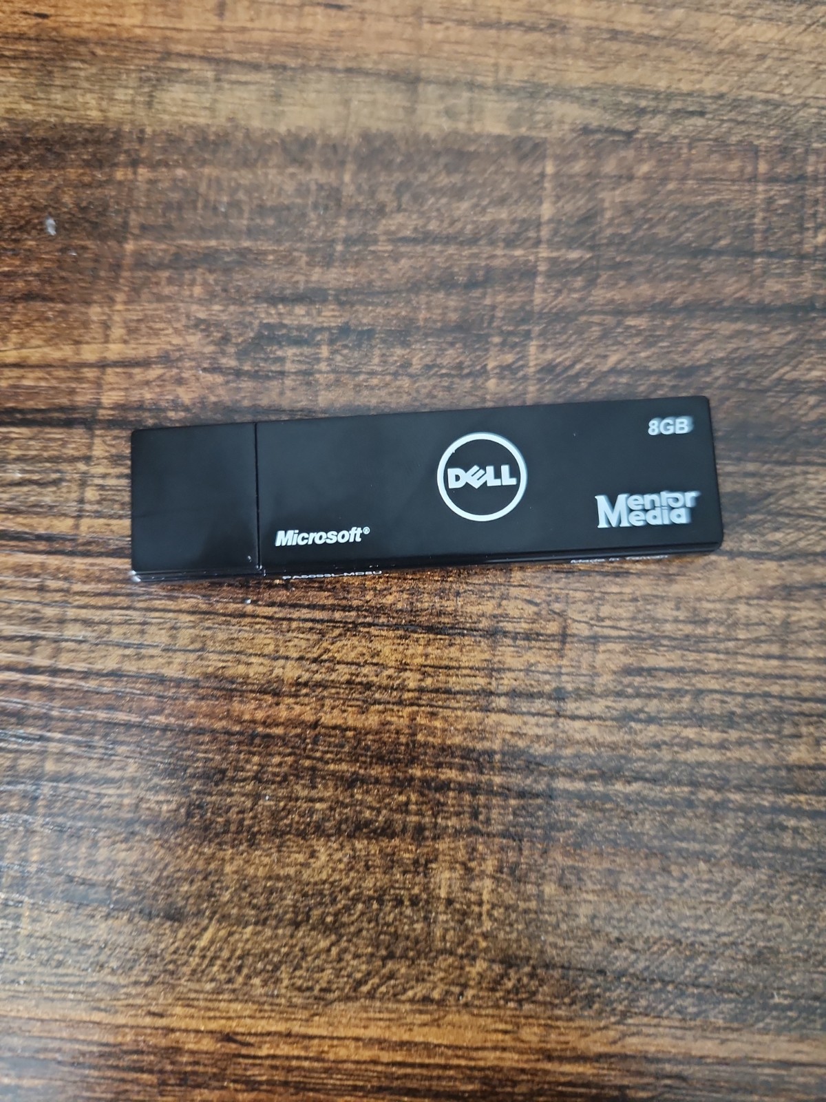 Dell: Microsoft Windows 7 Home – Recovery Restore USB Key – 8GB