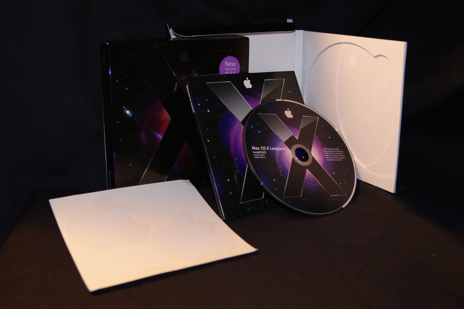 real original[5-User Family Pack] Apple Mac OS X Version 10.5.6 Leopard MC095Z/A