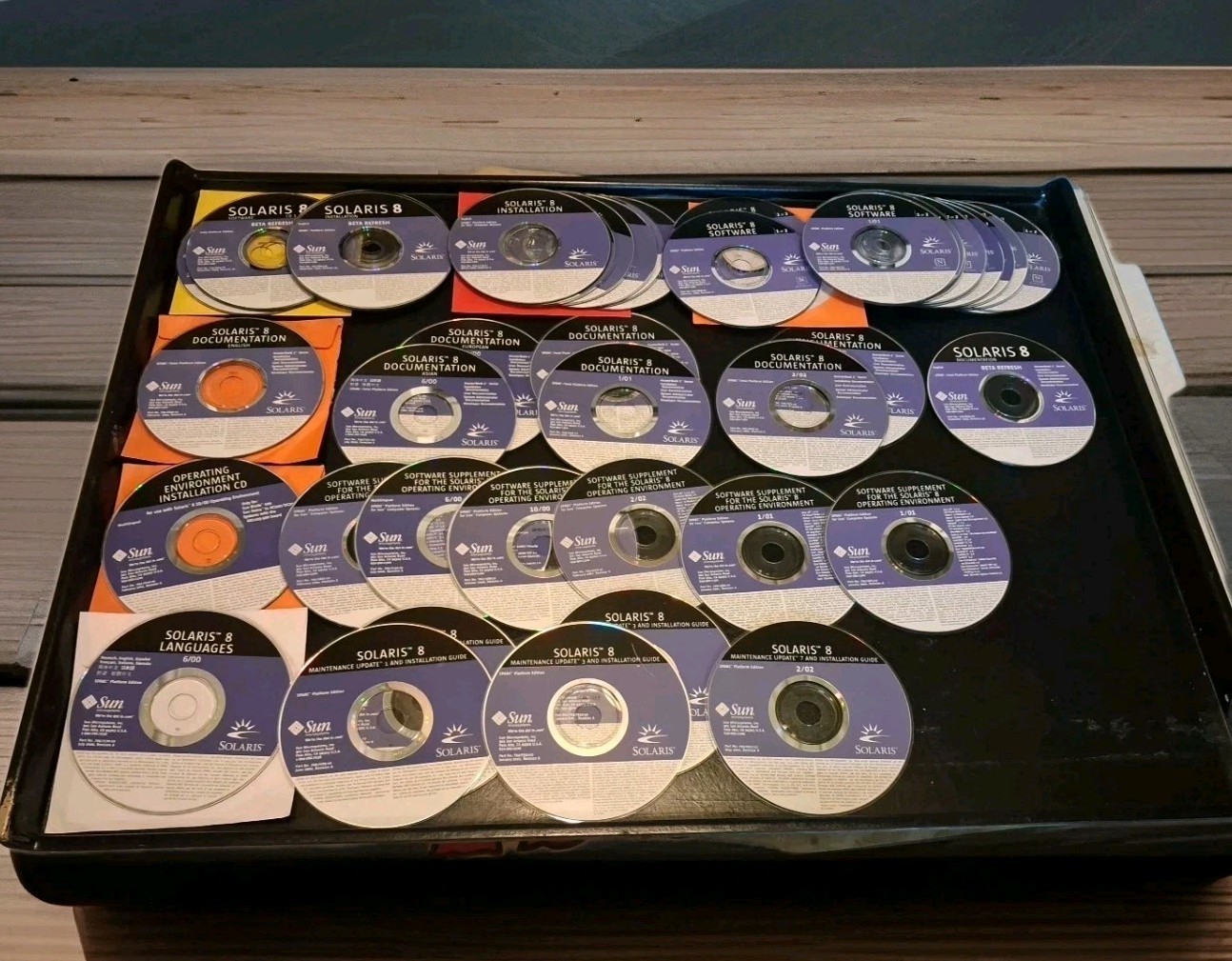 SUN Microsystems SOLARIS 8 -BOTH Intel & SPARC CDs only 58 DISCS bundle Lot