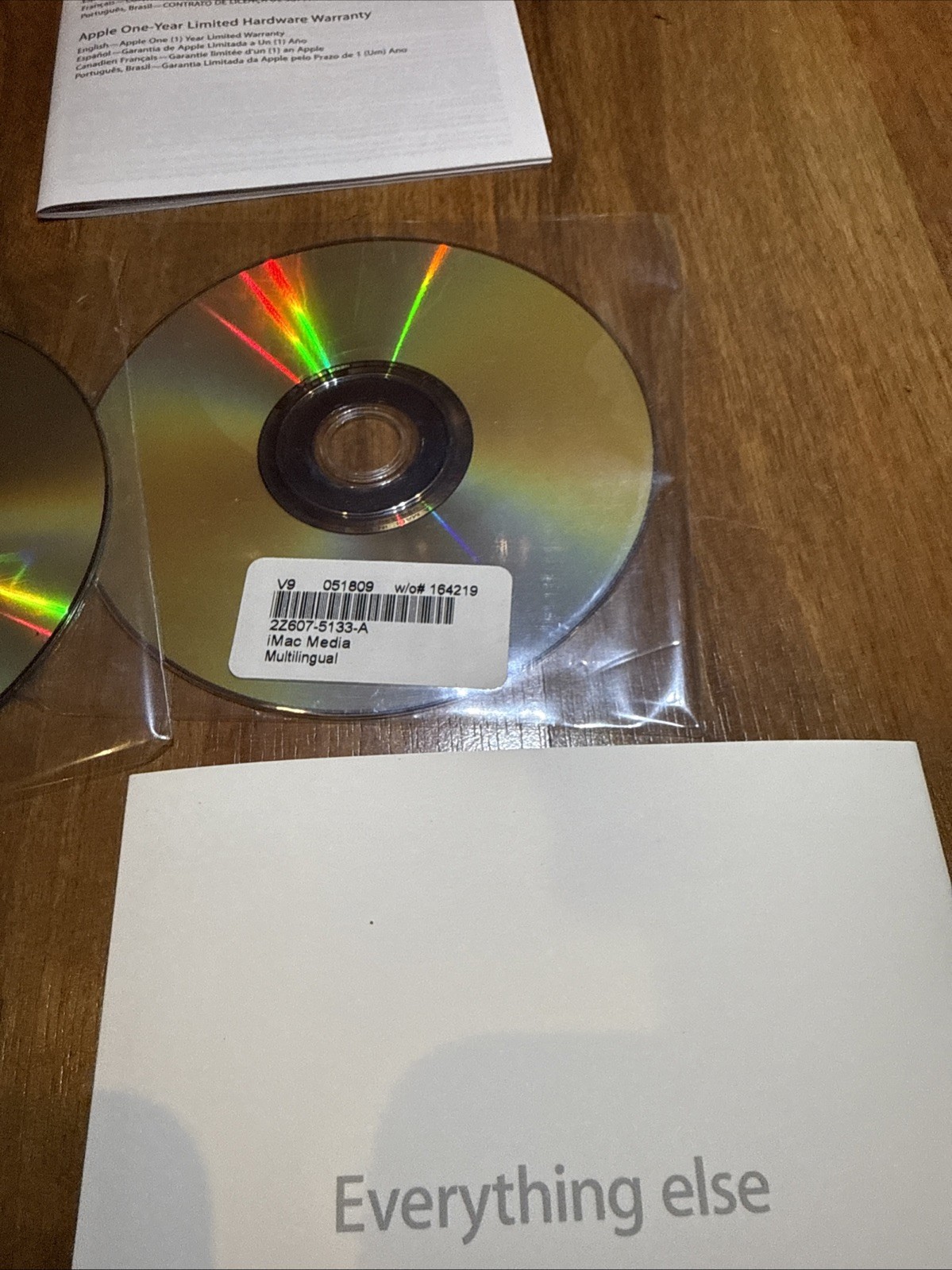 Macintosh iMac OS X 10.5.6 Install & Applications DVD OEM + Cloth, Stickers 2009