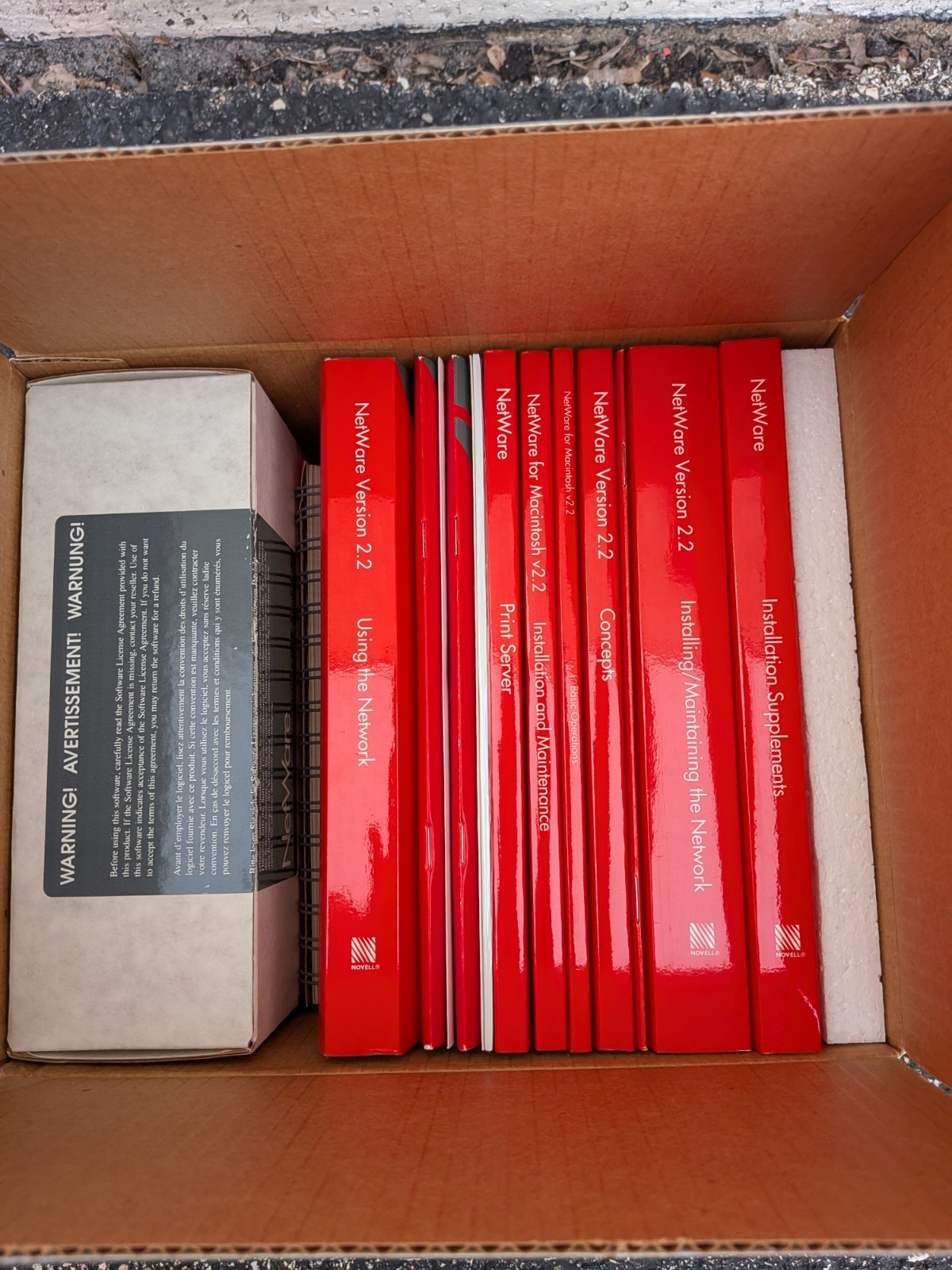 Netware Kit v2.2 by Novell Operating System Floppy & Books Vtg