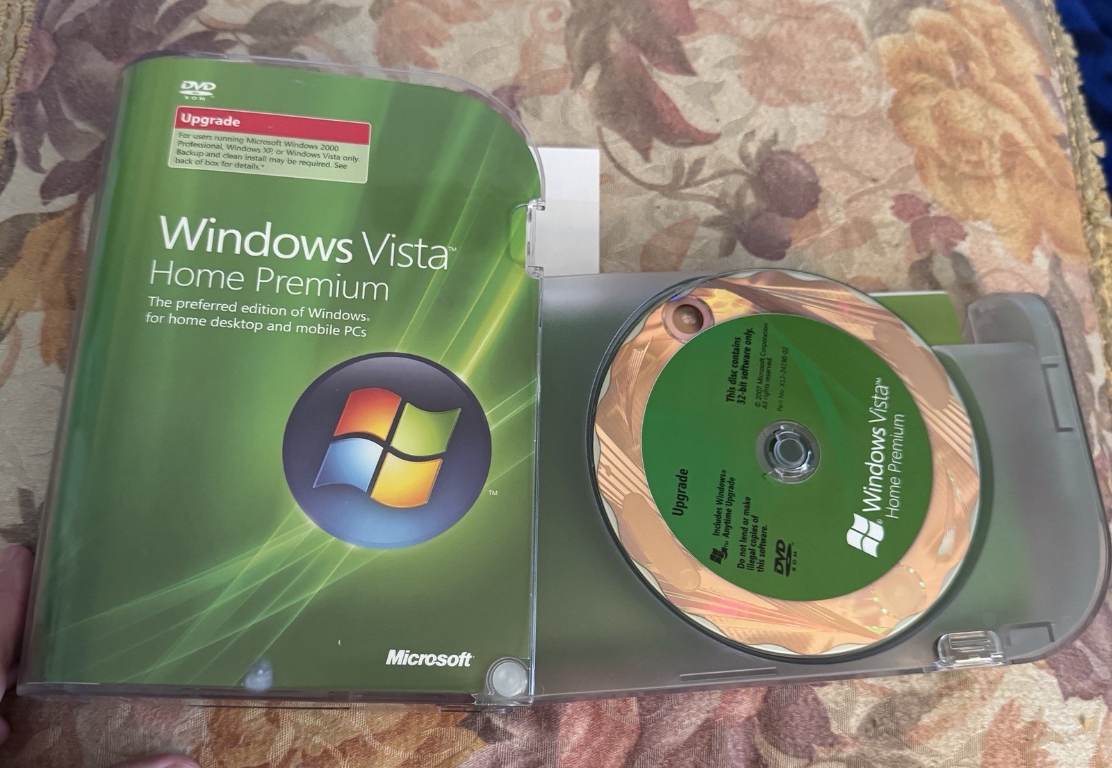 Microsoft Windows Vista Home Premium Upgrade 32-Bit DVD w/ Product Key