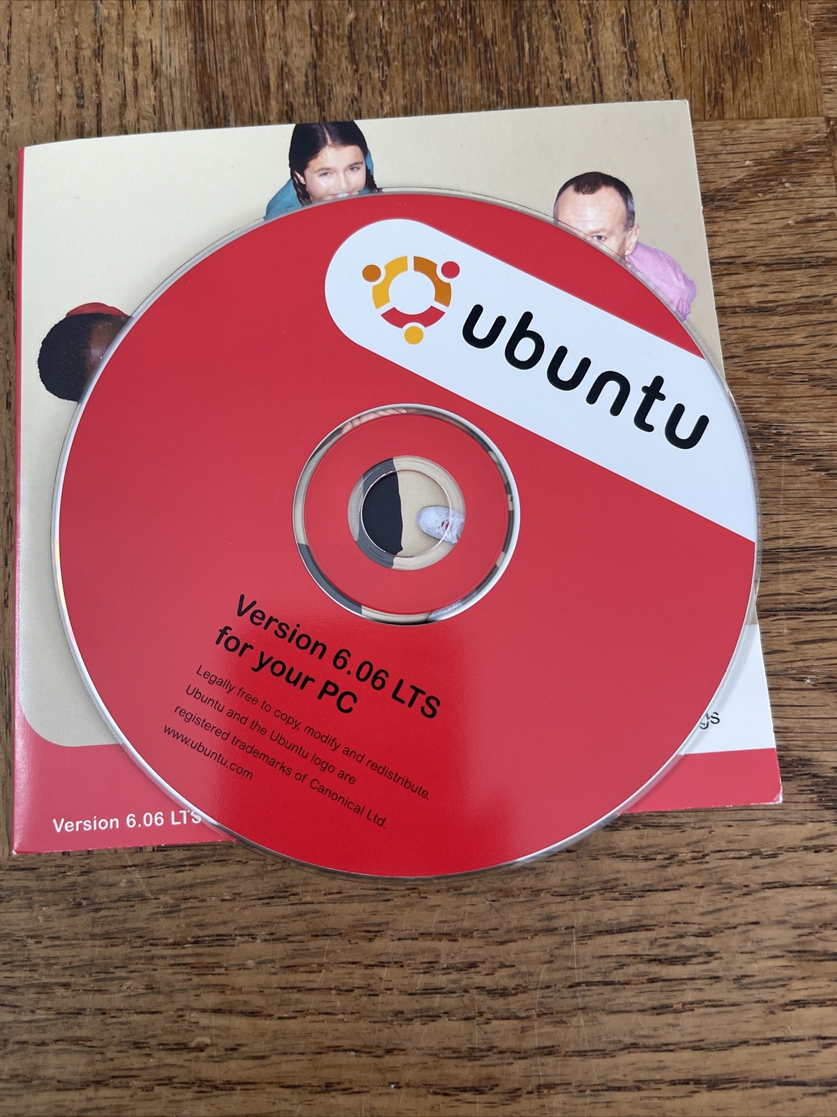 Ubuntu Linux Version 6.06 Software PC CD Rom-RARE-SHIPS N 24 HOURS