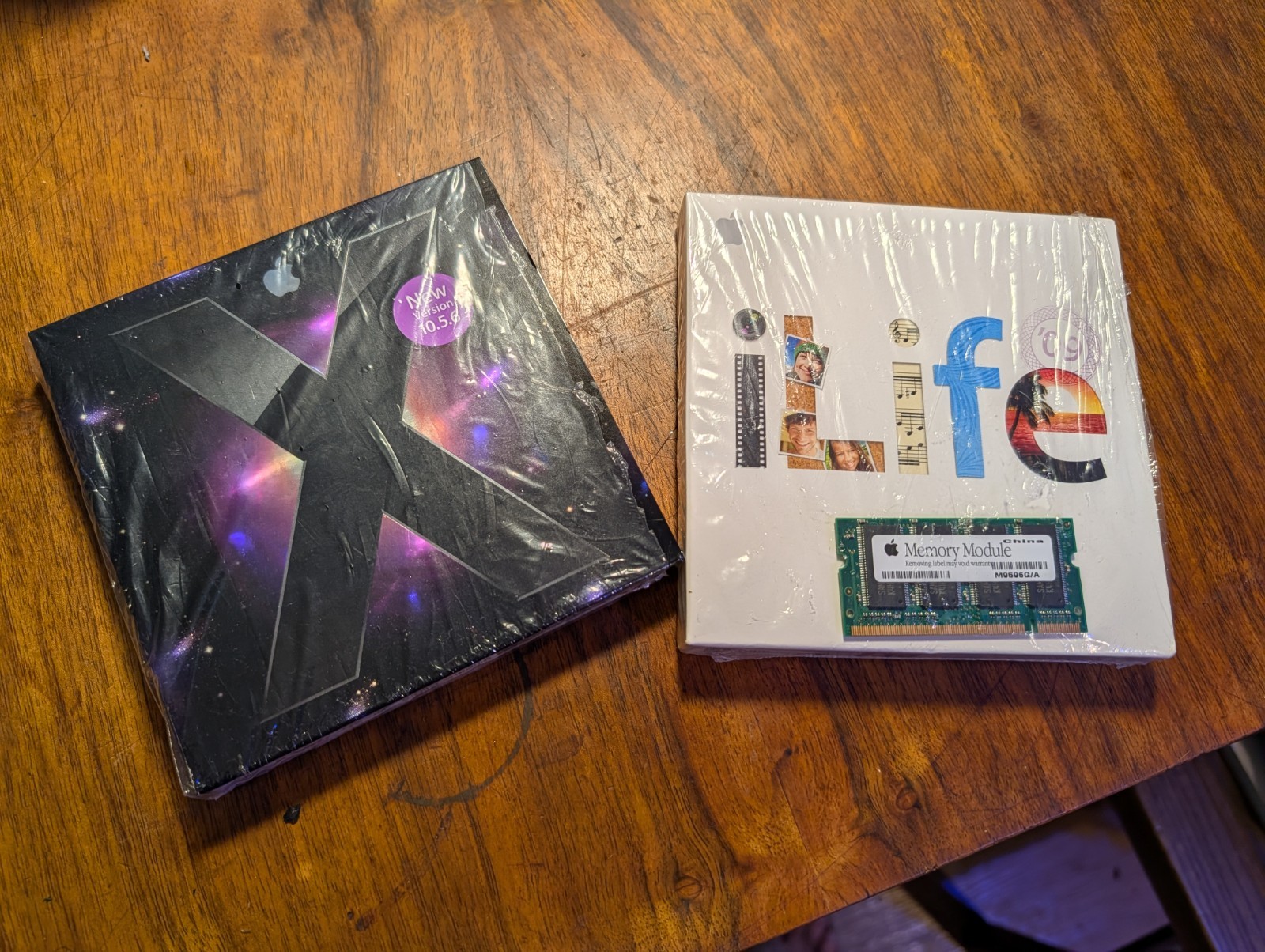 Apple Mac OS X 10.5.6 Leopard Retail and Life 09 & DVD & Memory Module