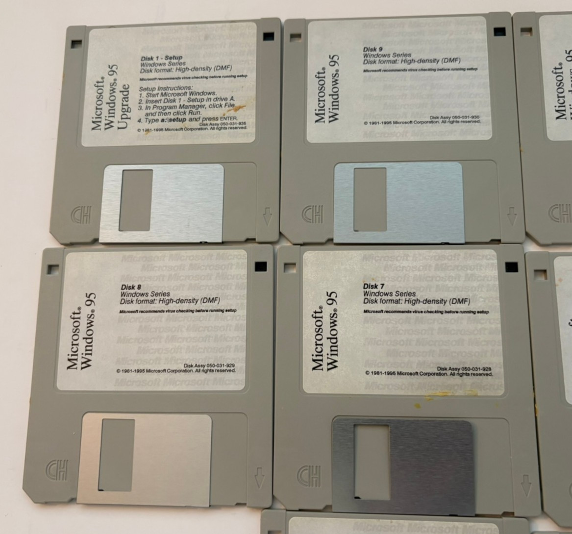 Microsoft Windows 95 Upgrade for Windows and DOS 3.5” Floppy Disks – Read Desc
