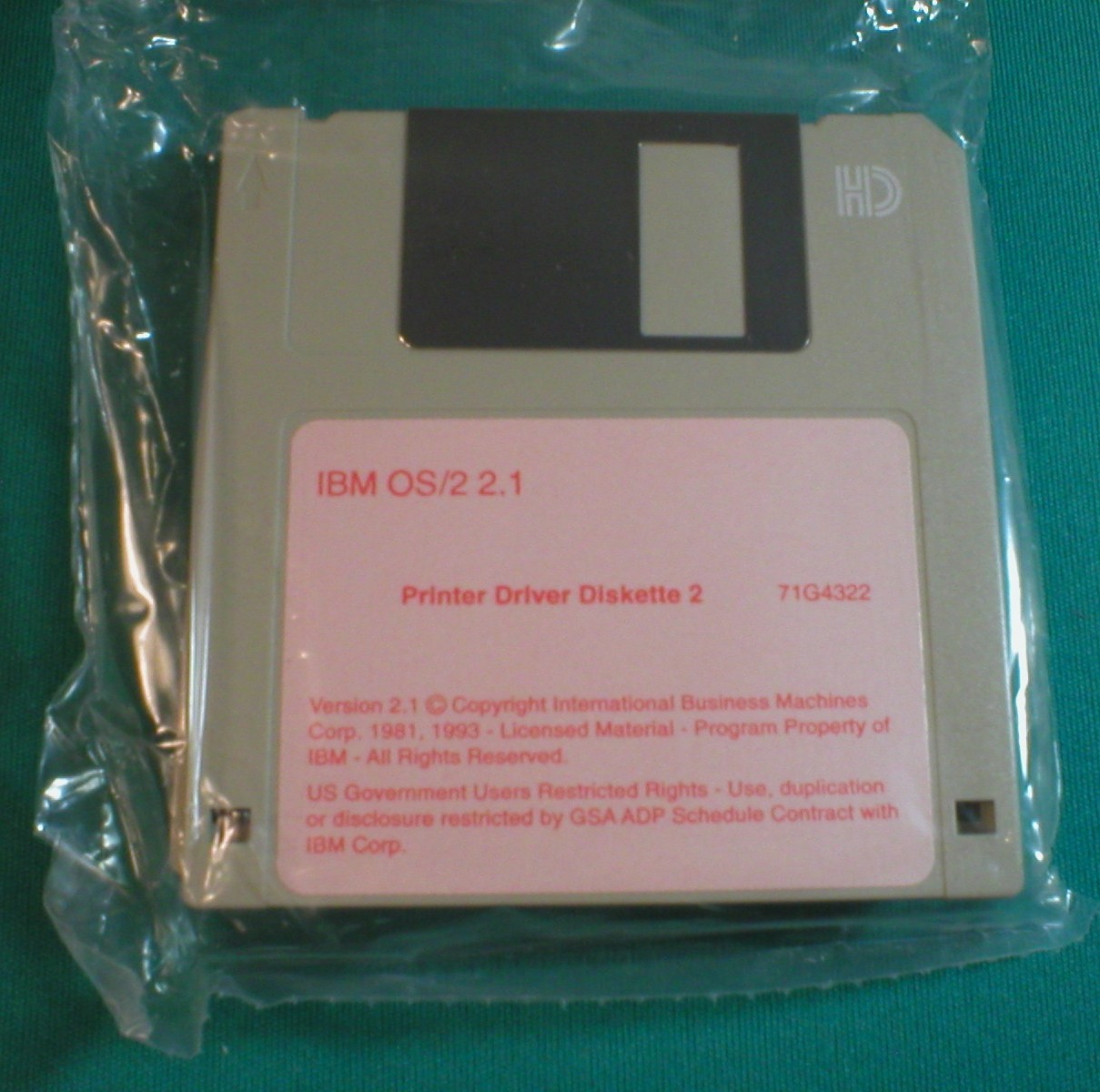 IBM OS/2 Version 2.1 –3.5” Floppy Disks–Open Box–Disks Still Sealed +2 OS/2 Mags