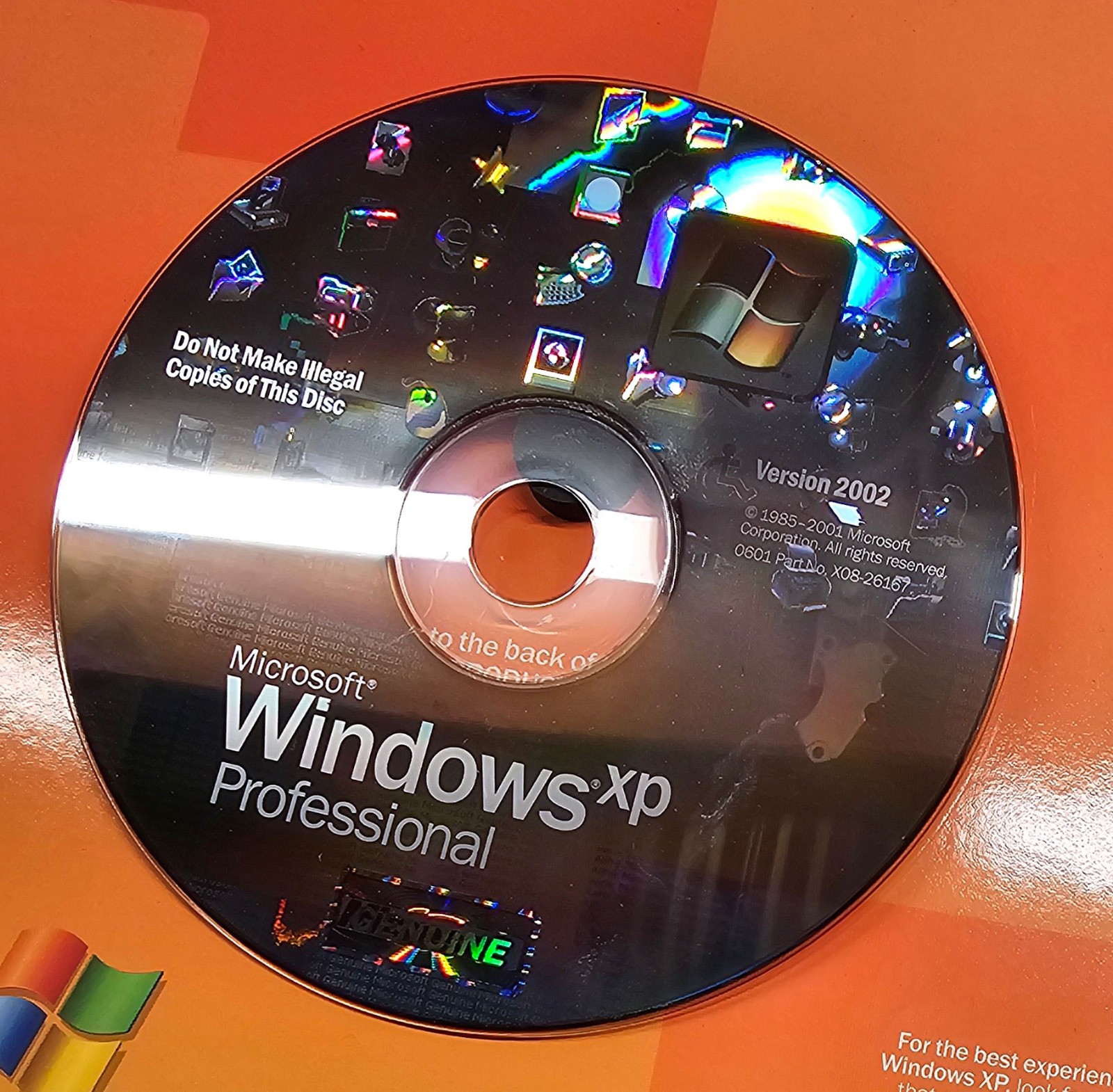 Microsoft Windows XP Professional V. 2002 CD Disk, Binder, Books, Key