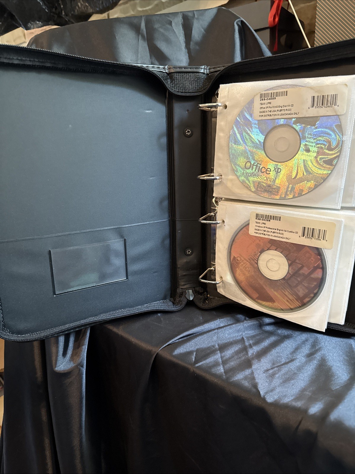 Microsoft TechNet Plus CD Subscription Binder Lot Windows & Office 2003 +4 Keys