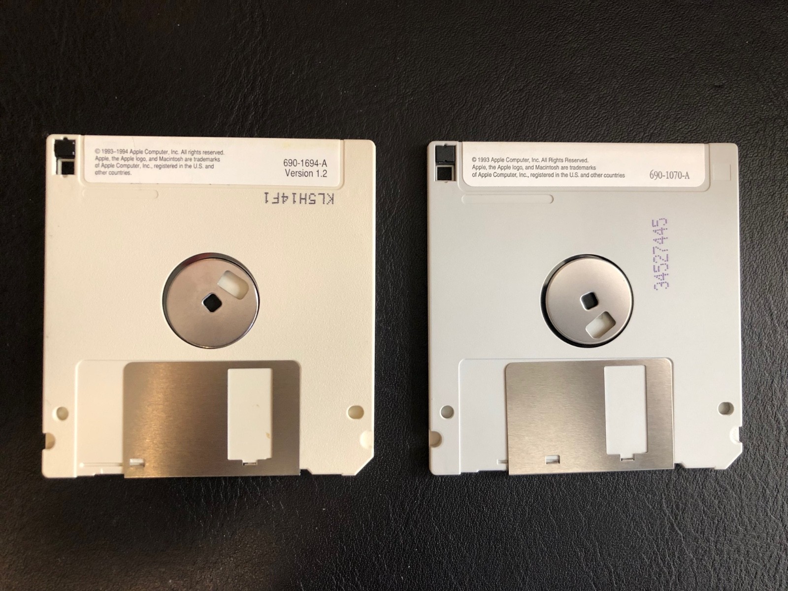 Apple Multiple Scan Software Disks Lot of 2 / Macintosh Computer Software