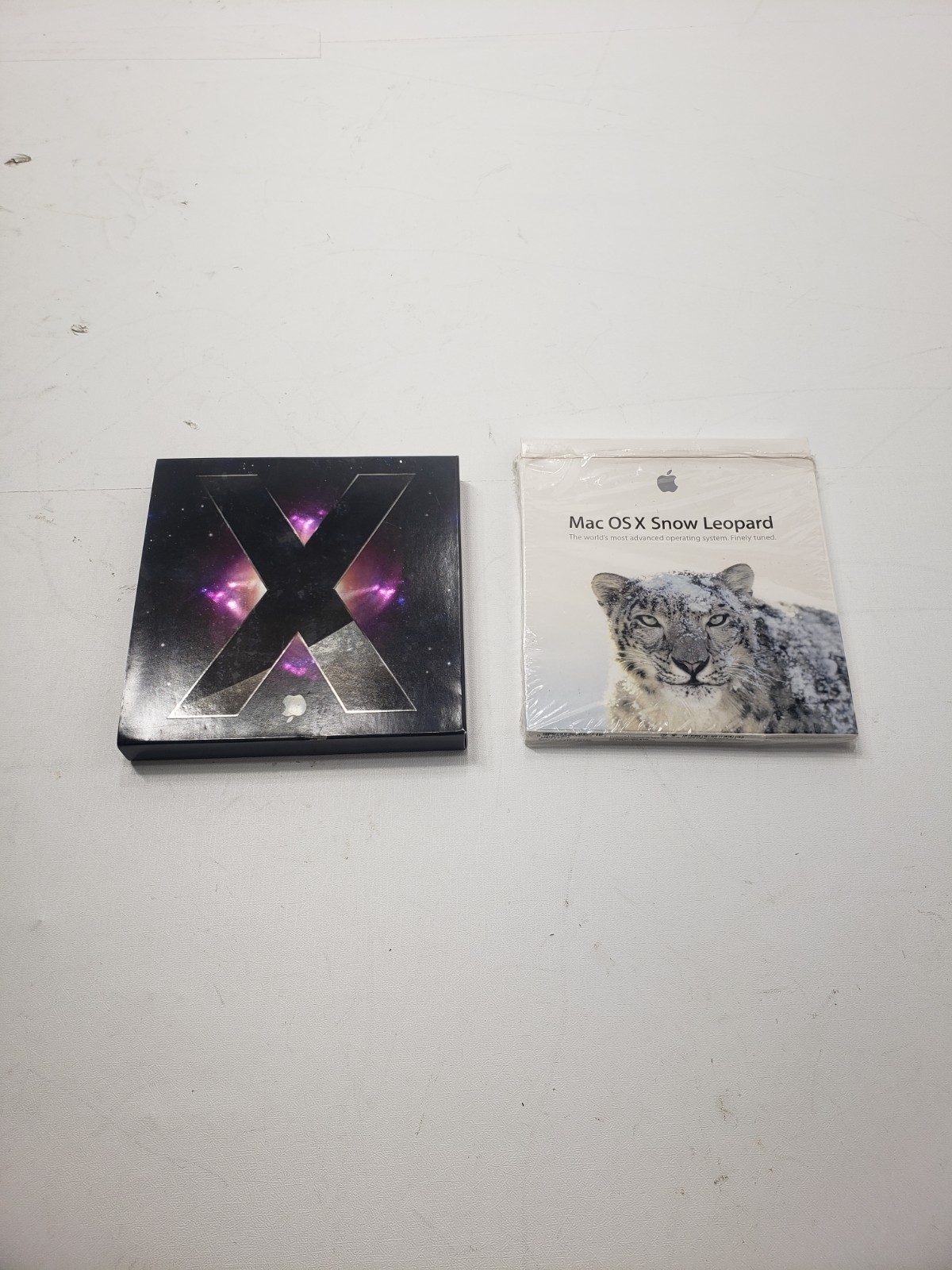 Apple Mac OS X Leopard 10.5.1 MB427Z/A & Snow Leopard 10.6 Retail Lot
