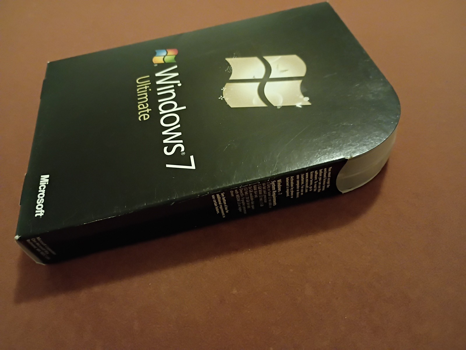 Microsoft Windows 7 Ultimate 32 & 64 Bit DVDs Genuine MS WIN Full Retail Box Key