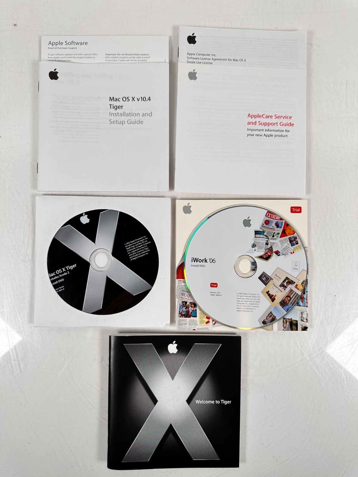 Boxed Apple Mac OS X 10.4 Tiger (MA453Z/A)