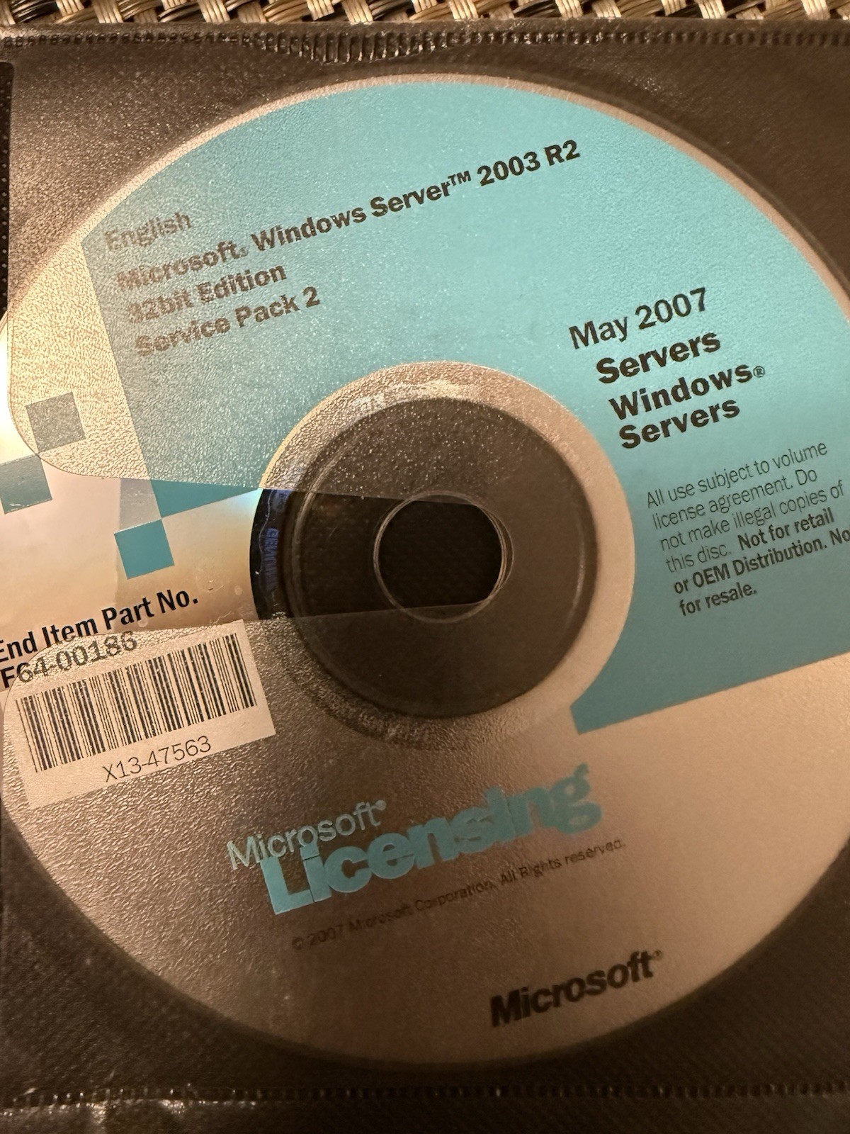 Microsoft Windows Server 2003 R2 SP2 CD May 2007 32bit