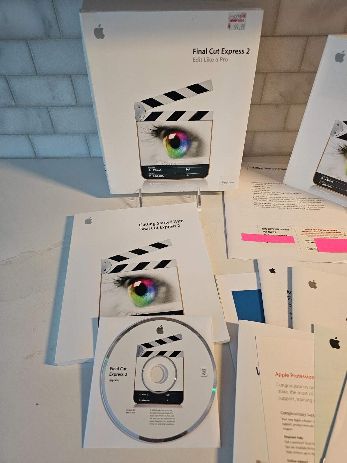 Vintage Apple Macintosh Final Cut Express 2 Upgrade Video Editing Software