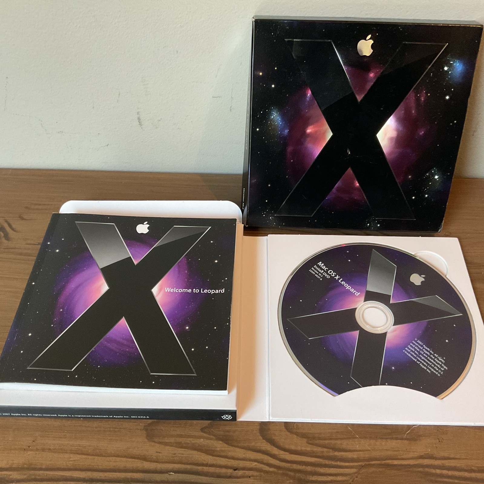Vtg 2007 APPLE MB021Z/A MAC OS X LEOPARD VERSION 10.5 INSTALL DVD