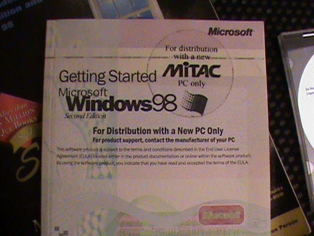 WINDOWS 98 2nd. Edition W-KEY and 900 Page Manual by Que 3 Pc. Lot BONUS CD