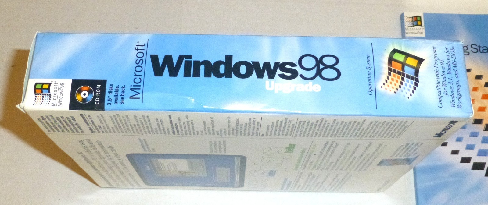 Vintage Microsoft Windows 98 Upgrade CD-Rom with Product Key Retail Box