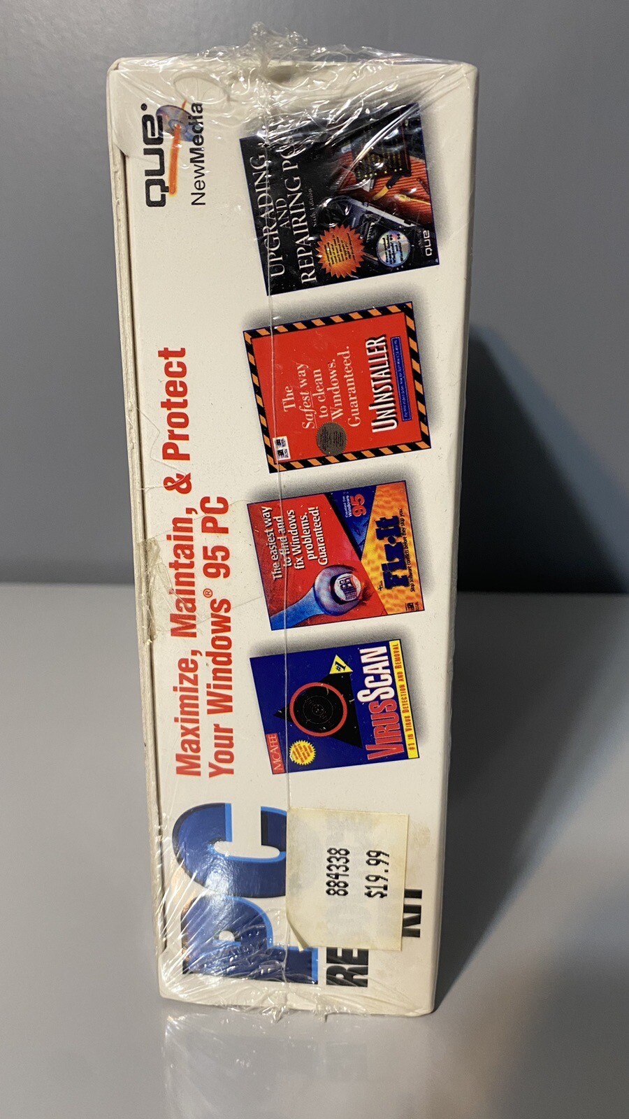 Windows 95 PC Resource Kit (McAfee VirusScan, Vertisoft Fix-It, Uninstaller)