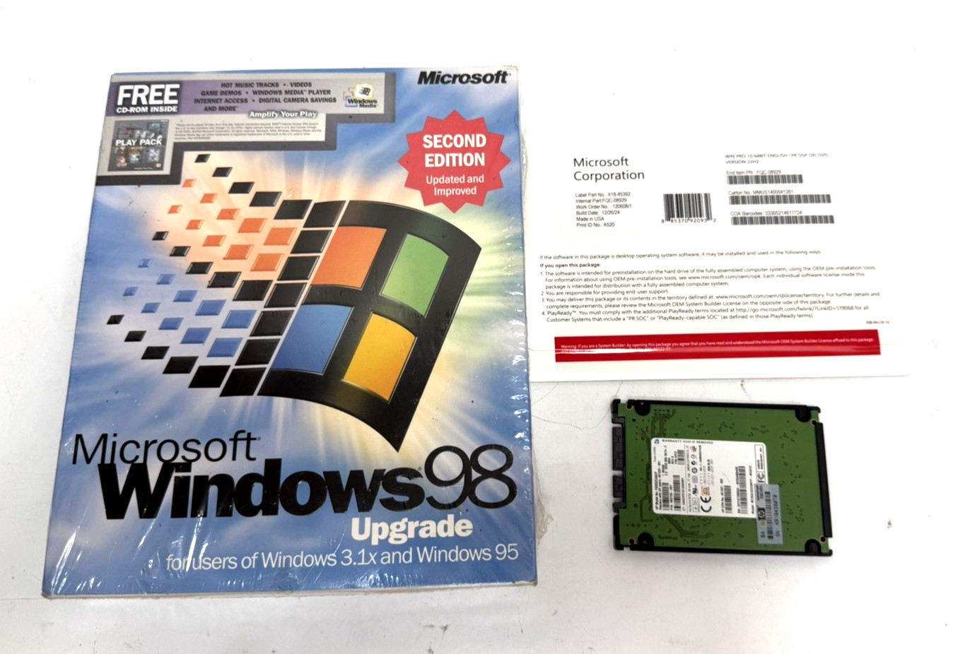 Microsoft Windows 98 Second Edition Upgrade Original + Win 10 Pro Factory Sealed
