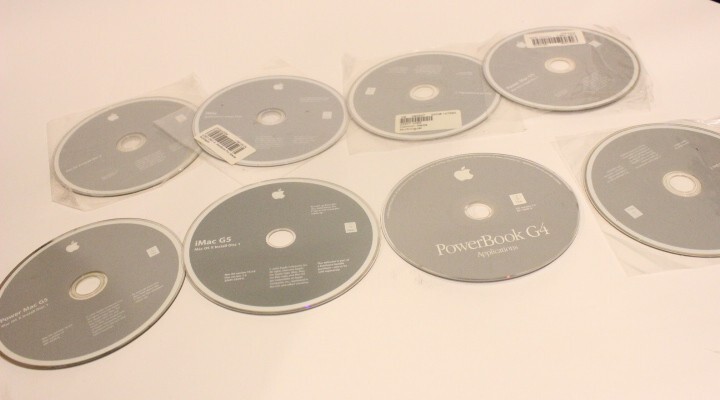 lot of 8 vintage Mac OS startup discs