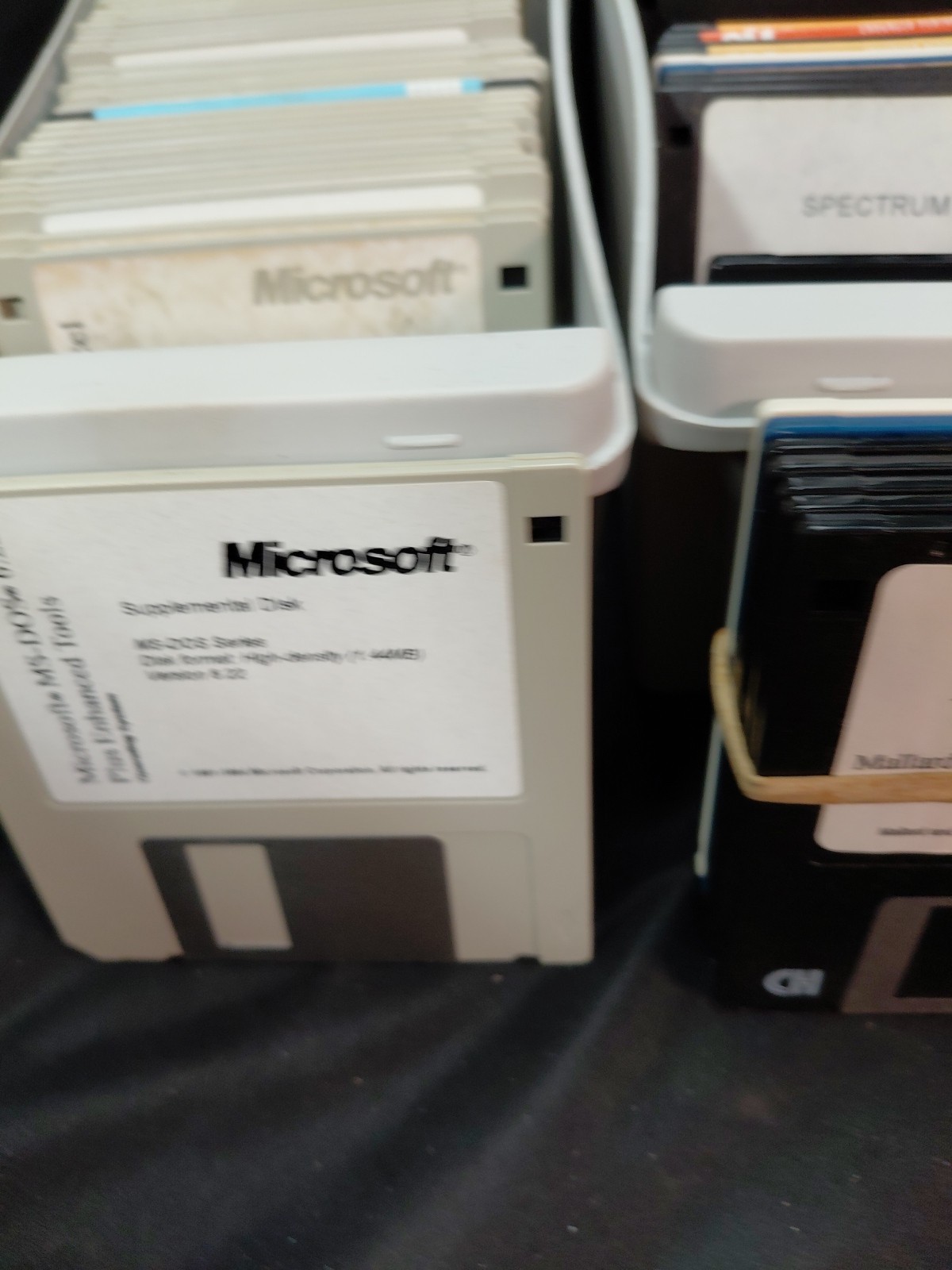 Lot Of 88 – 3.5” Floppy Disc’s. Excel ,Access ,powerpoint,……. Games And Misc